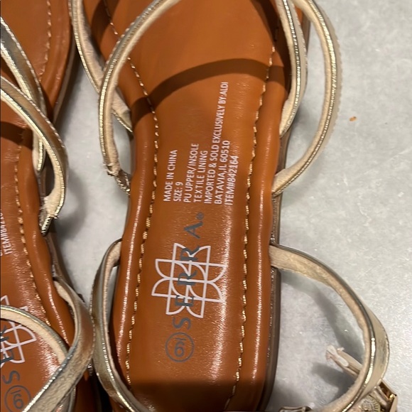 Elegant Gold Strappy Sandals-NWOT! - Picture 2 of 3